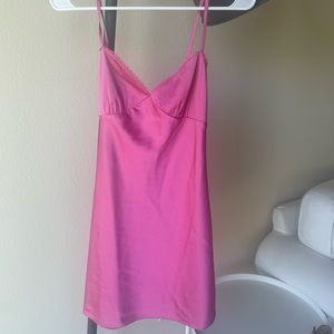 Aritzia Sunday Best Rae Dress in Soft Fuchsia — Size XS. New with tags.